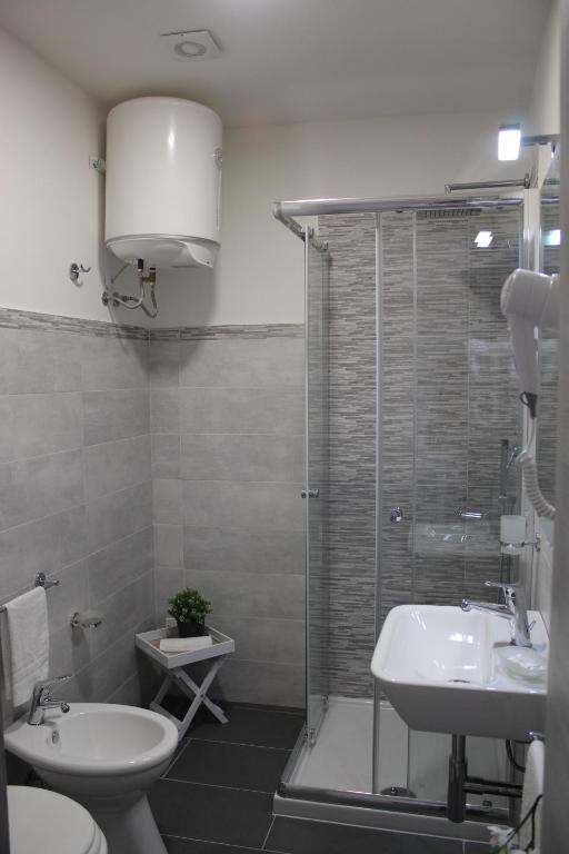 Crifea Rooms room 4